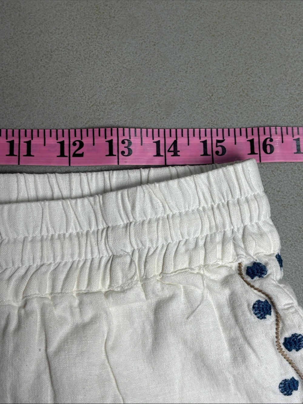 MAVRANS Beach House Linen Blend Shorts - Picture 9 of 11